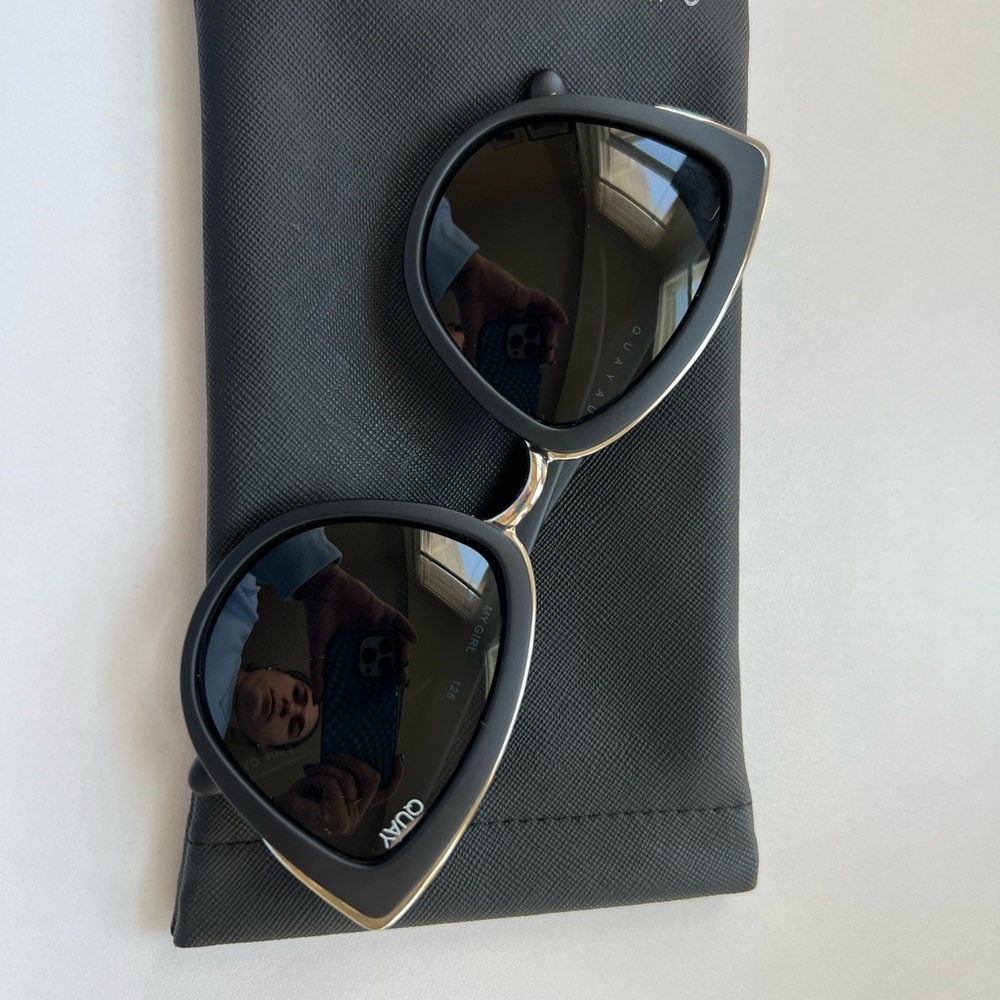 Brand new quay sun glasses